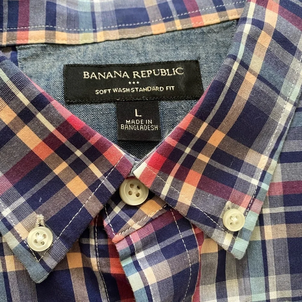 Banana Republic men's plaid button down shirt size L